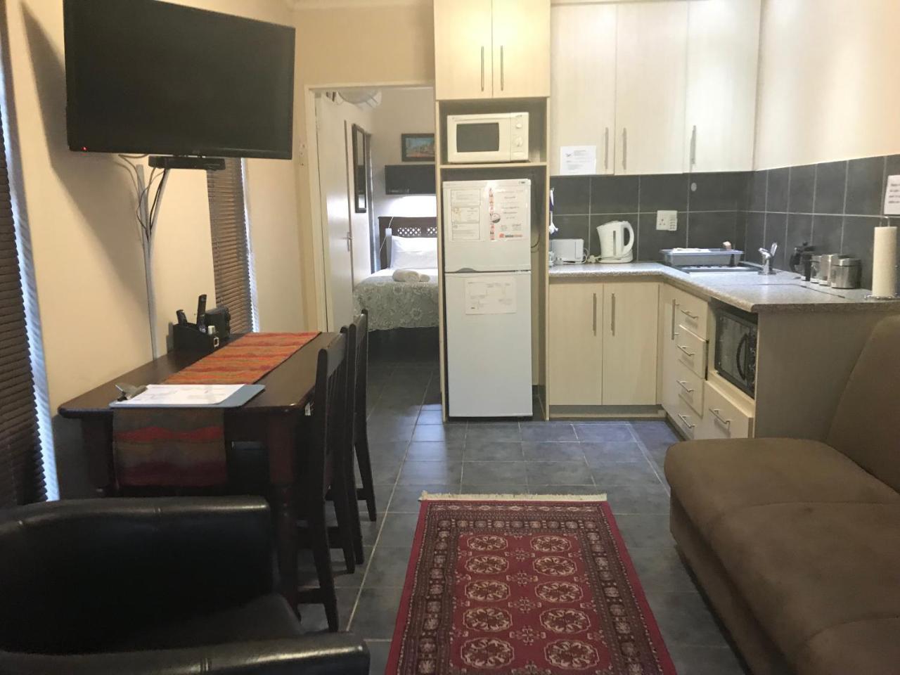 בלומפונטייין A Little Guesthouse מראה חיצוני תמונה