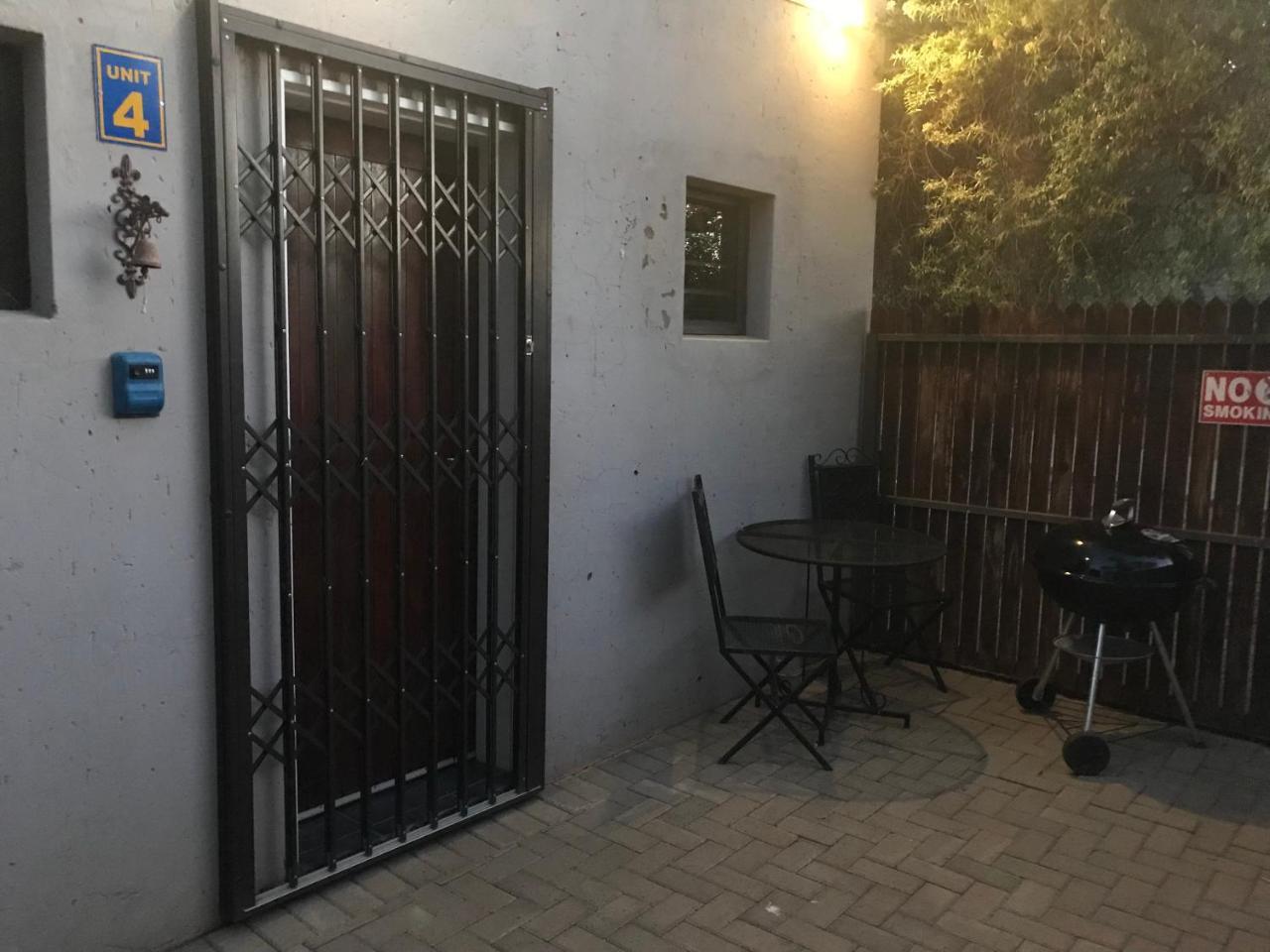 בלומפונטייין A Little Guesthouse מראה חיצוני תמונה