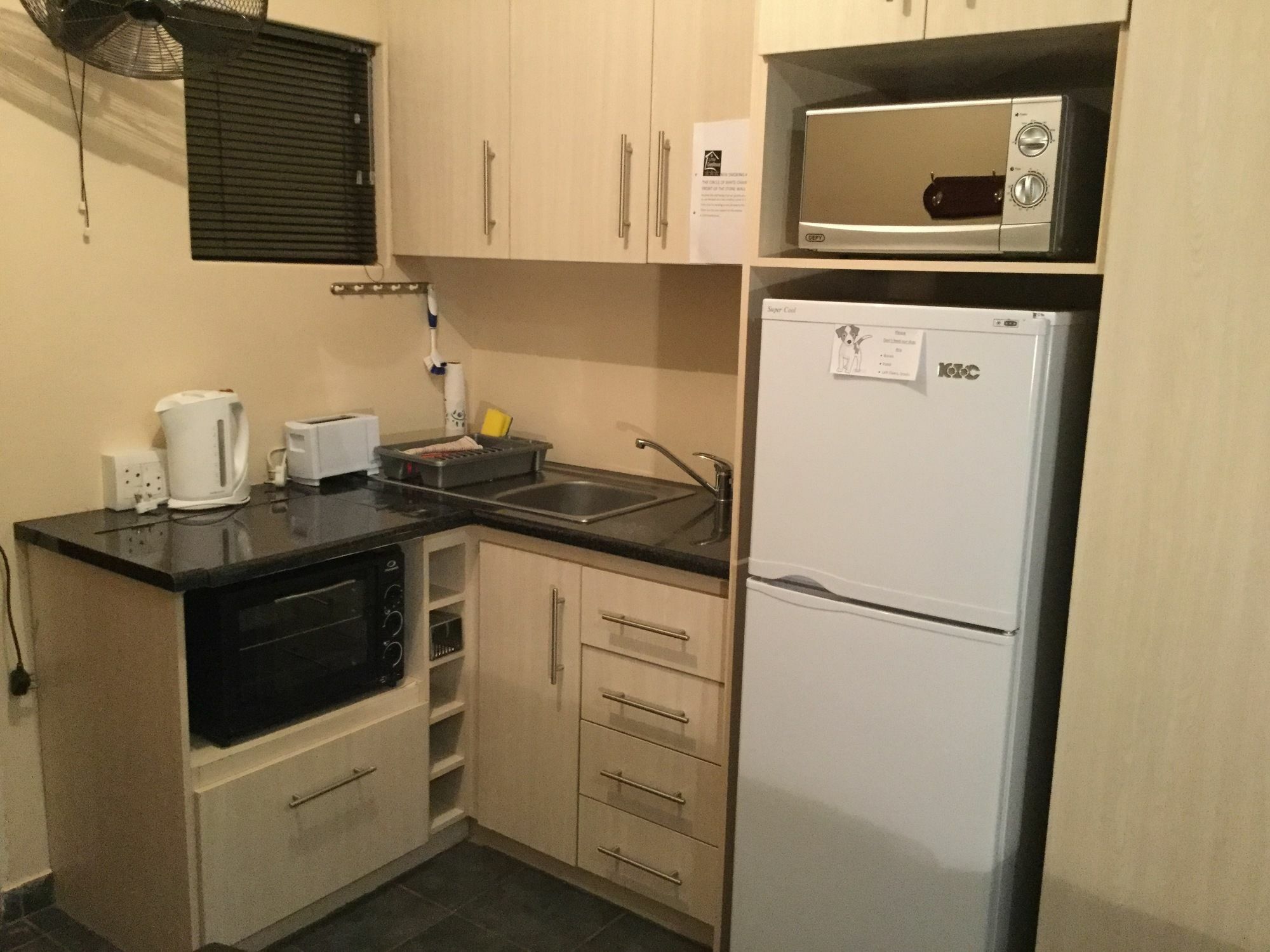 בלומפונטייין A Little Guesthouse מראה חיצוני תמונה