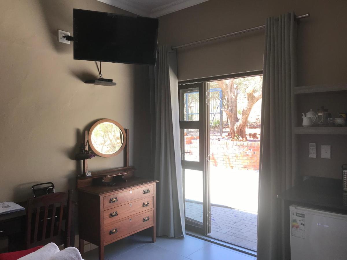 בלומפונטייין A Little Guesthouse מראה חיצוני תמונה